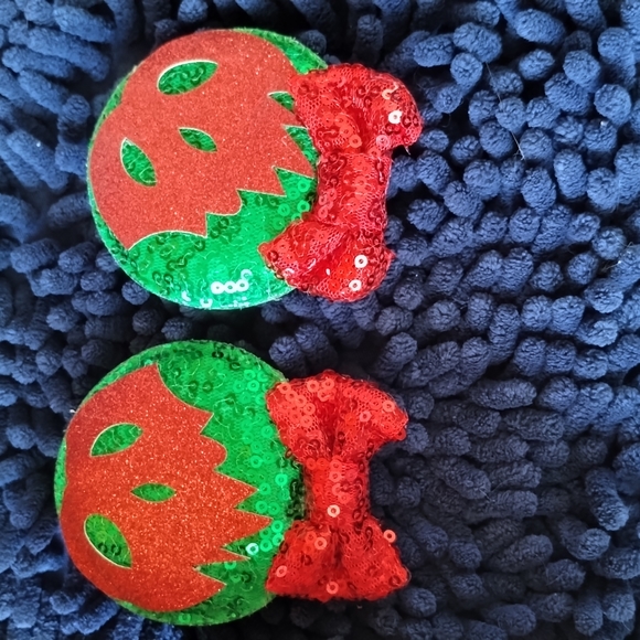 Disney Hair Clips - Picture 2 of 4